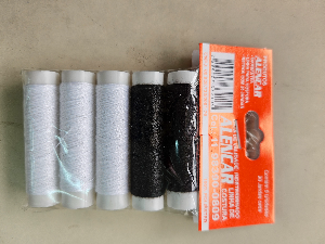 Linha de costura preto / branca  c/5